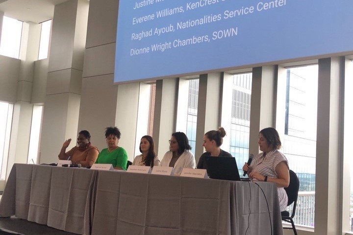 Connectedly's GrandFamily Educator presents at a literacy conference.